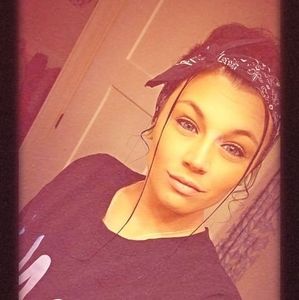 Meet your Posher, Jenna